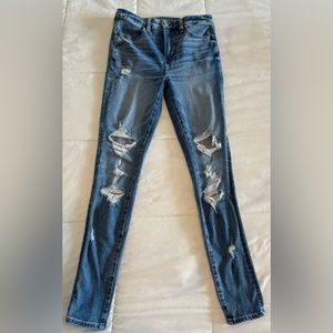 AE The Dream Jean. Size 4, like new, ripped/distressed jeans.